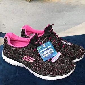 Sketchers sneakers